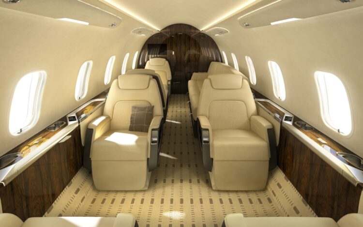 2013 Challenger 300 For Sale - Image 3