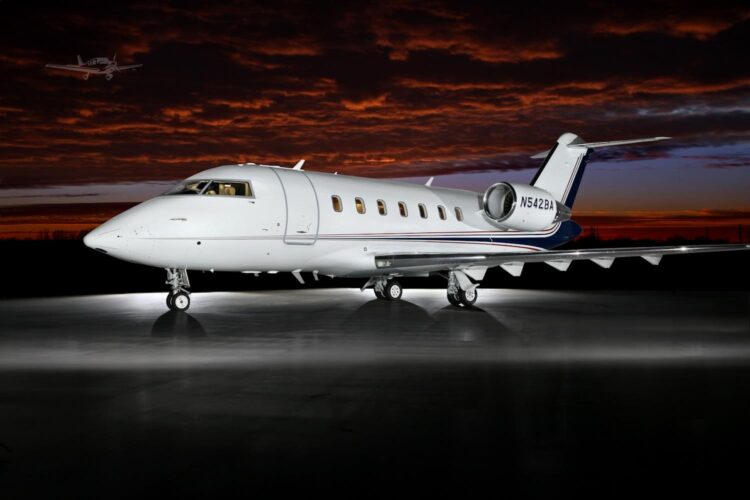 2008 Bombardier Challenger 605 For Sale - Image 4