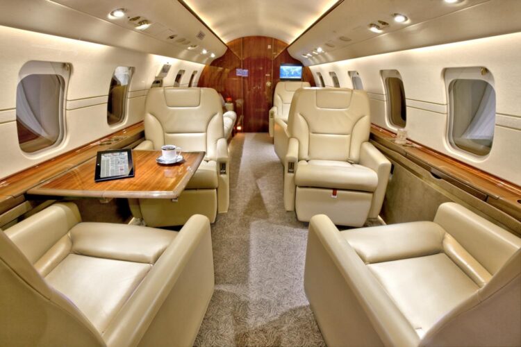 2008 Bombardier Challenger 605 For Sale - Image 7