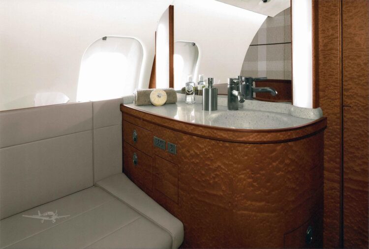 2008 Bombardier Global Express XRS For Sale - Image 10