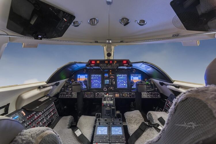 2010 Learjet 60XR For Sale - Image 8