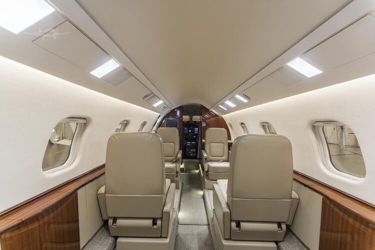 2010 Learjet 60XR For Sale - Image 10