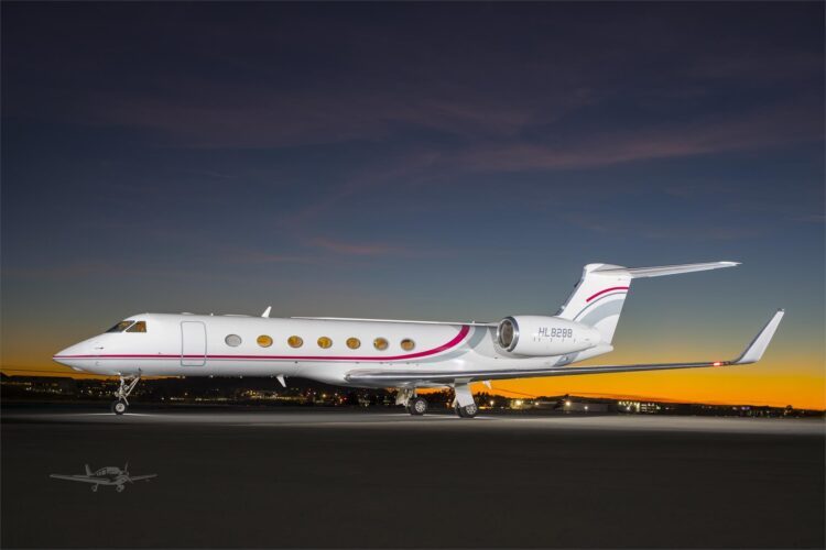 2011 Gulfstream G550 For Sale - Image 6